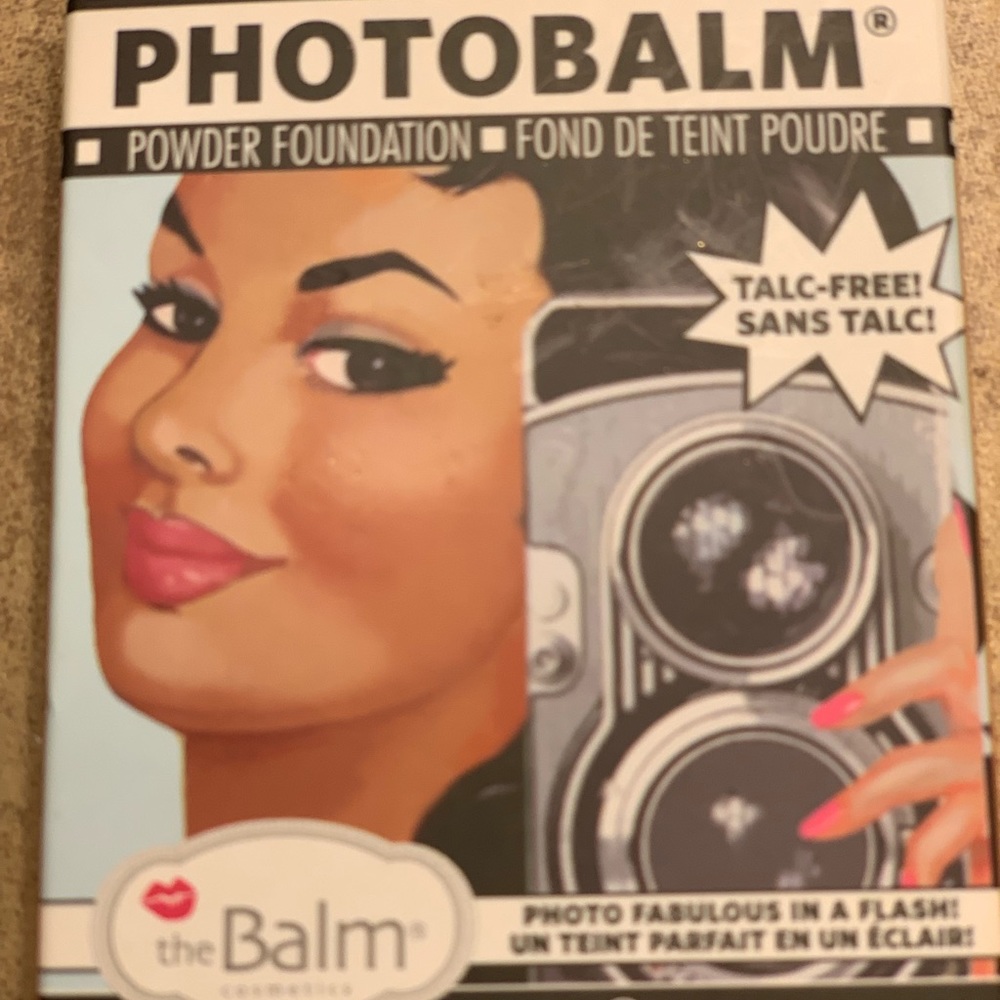 The Balm Photobalm Powder Foundation